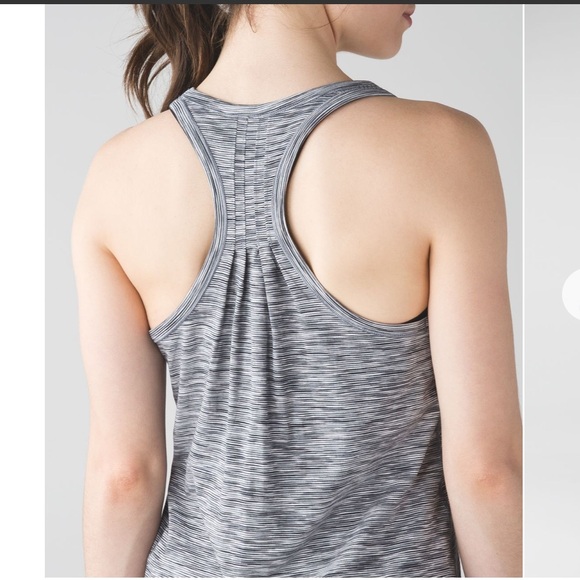 Lululemon Yogi Everyday Tank - Picture 3 of 12